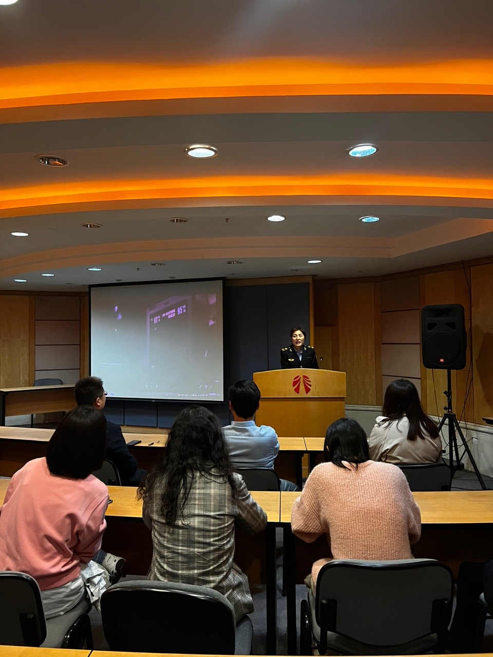 “珍愛(ài)自我、健康生活” -公司舉辦健康知識(shí)講座